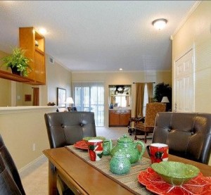 Jefferson Park Apartment Dining Area