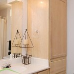 Oaks Hackberry Creek Apartment Bathroom