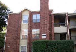Shadows of Cottonwood Apartment Building View
